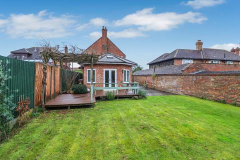 3 bedroom detached house for sale, Bucks Hill, Kings Langley, Hertfordshire, WD4