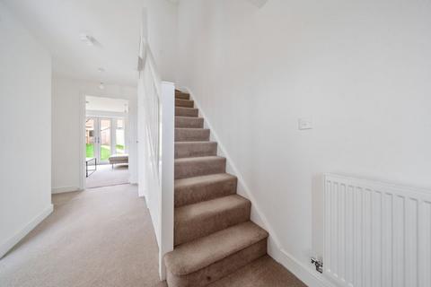 15 Clews Grove, Wootton, Bedford, MK43 9QN