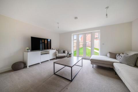 15 Clews Grove, Wootton, Bedford, MK43 9QN