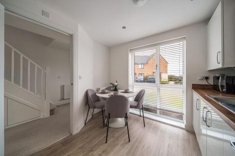 15 Clews Grove, Wootton, Bedford, MK43 9QN