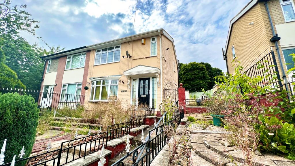 Roseby Road, Horden, Peterlee... 2 bed semidetached house £64,950