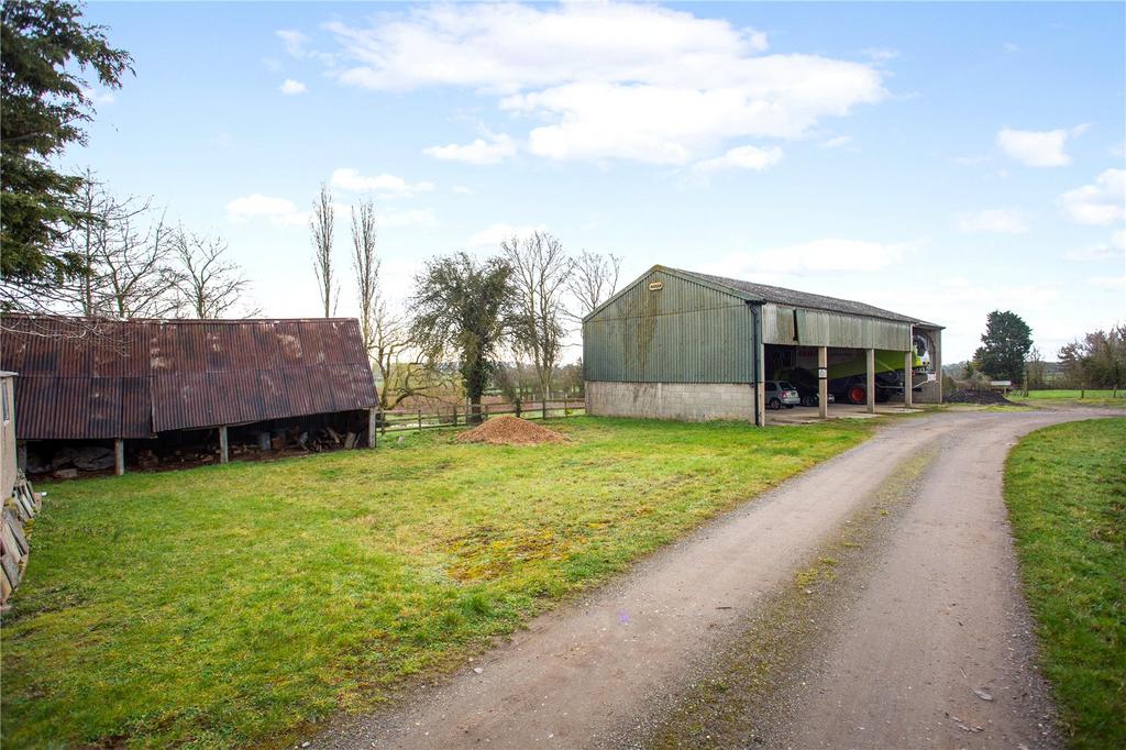 Barns 3 and 4