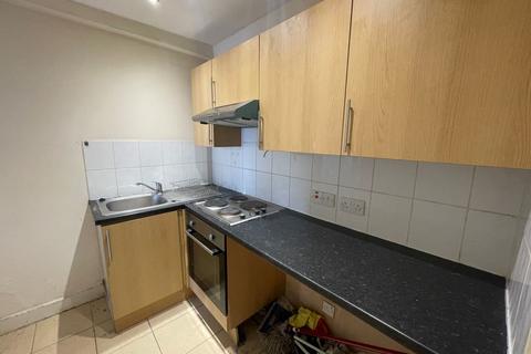Flat 1, 13 Eardley Road, London, SW16 6DA
