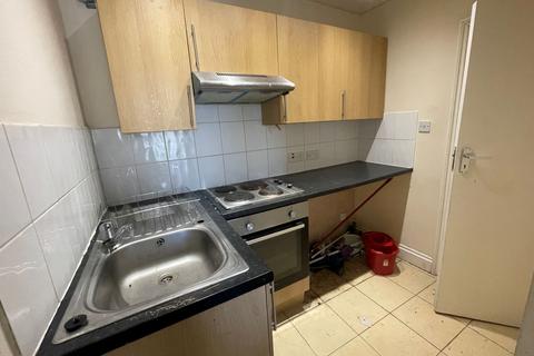 Flat 1, 13 Eardley Road, London, SW16 6DA