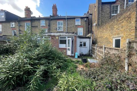 Flat 1, 13 Eardley Road, London, SW16 6DA