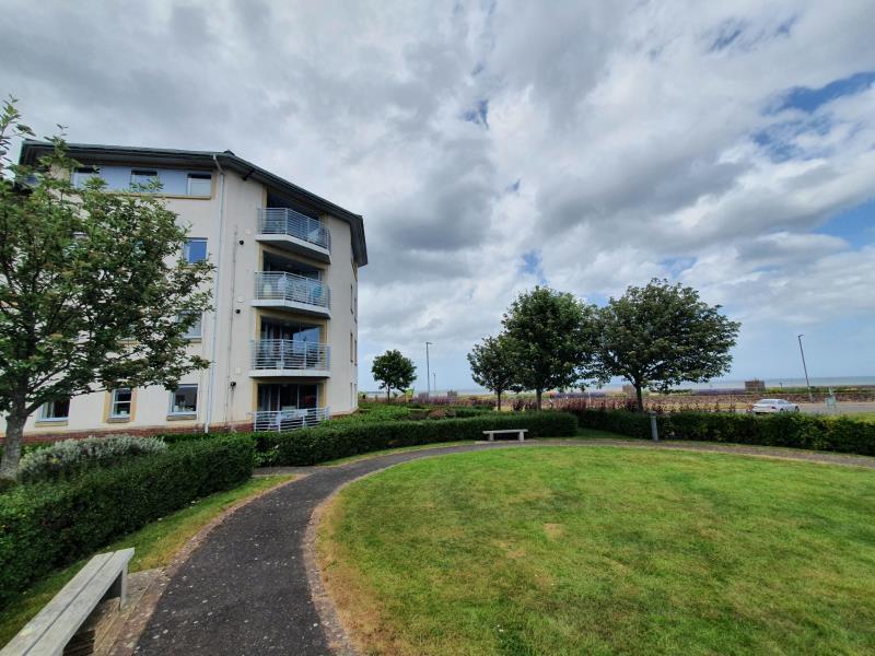Marling House, Minehead TA24 3 bed flat for sale £200,000