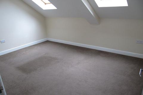 2 bedroom flat to rent, Apartment , Radnor Court,  Heath End Road, Nuneaton