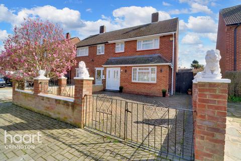 3 bedroom semi-detached house for sale - Hodson Crescent, Orpington