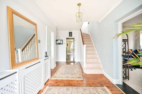 7 Sutton Avenue, Slough, SL3 7AP