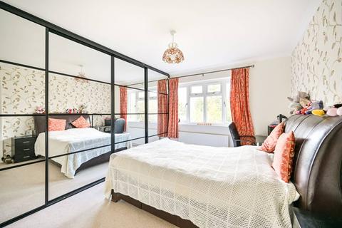 7 Sutton Avenue, Slough, SL3 7AP