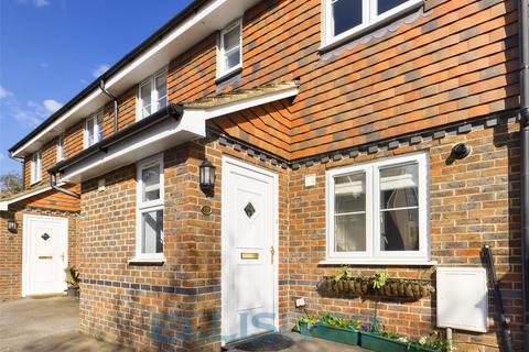 3 bedroom terraced house to rent, Victoria Road, Golden Green, Kent, TN11