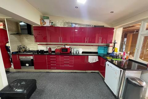 12 Rossall Crescent, London, NW10 7HD