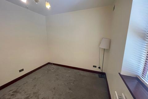 2 bedroom flat to rent, Woodleigh Hall Mews, Rawdon, Leeds, West Yorkshire, LS19