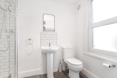 Flat 4, 39 Croydon Road, London, SE20 7TJ