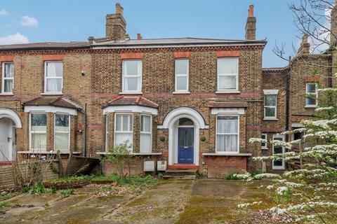 Flat 4, 39 Croydon Road, London, SE20 7TJ
