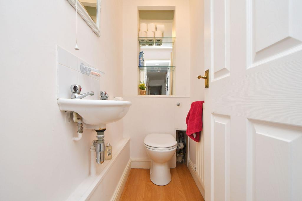 Hallway &amp; Ground Floor WC