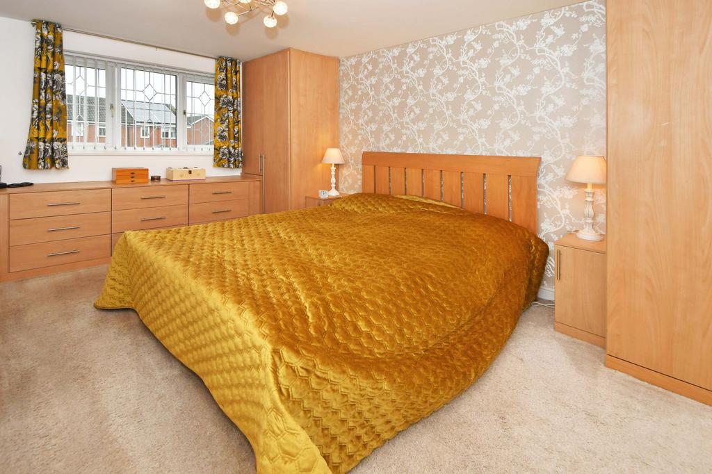 Bedroom One &amp; En-suite Shower Room