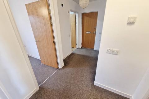 2 bedroom flat to rent, St. Brycedale Court, Kirkcaldy KY1