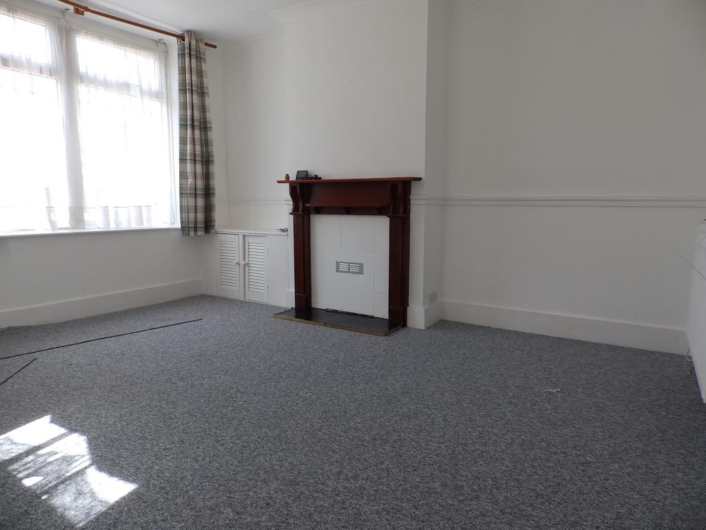 Norman Road, Tunbridge Wells, TN1 2 bed terraced house £1,150 pcm (£