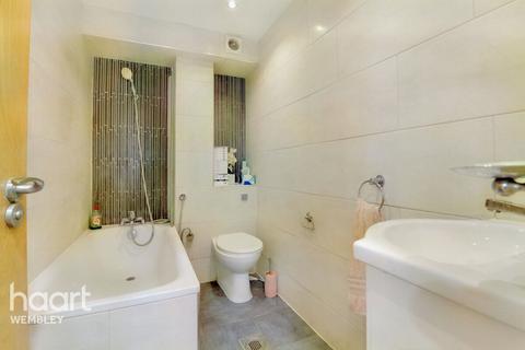 37 Clement Close, London, NW6 7AN