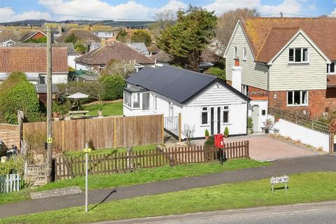 1 bedroom detached bungalow for sale - Hythe Road, Dymchurch, Romney Marsh, Kent
