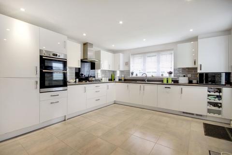 18 Barracks Road, Fremington, Barnstaple, EX31 3FP