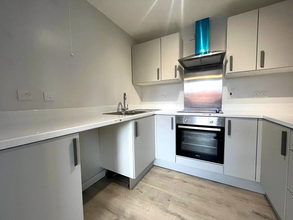 Apartment in Salford - View 5