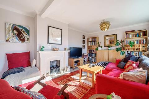 62 Mount Pleasant Close, Lightwater, GU18 5TR