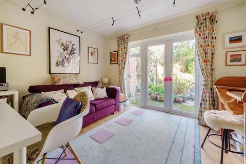 62 Mount Pleasant Close, Lightwater, GU18 5TR