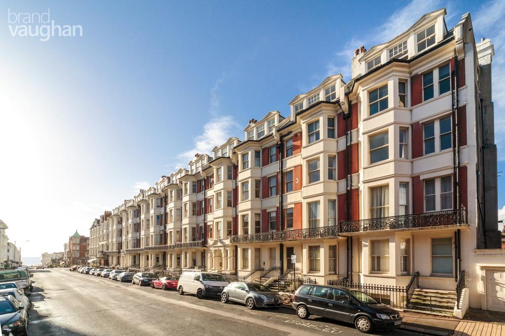 Gwydyr Mansions, Hove, East Sussex, BN3 Studio - £850 Pcm (£196 Pw)