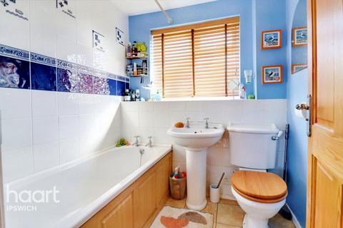 46 Ganges Road, Shotley Gate, Ipswich, IP9 1RJ