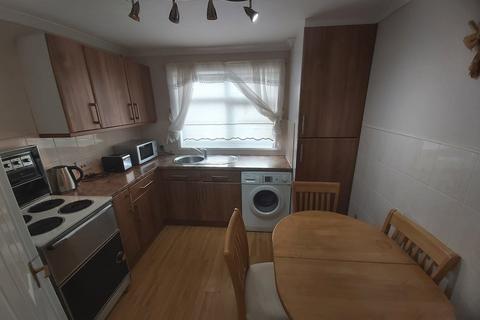 2 bedroom apartment to rent, Claythorn Court, Calton
