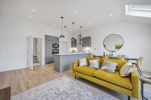 2a Talbot Road, Carshalton, SM5 3BS