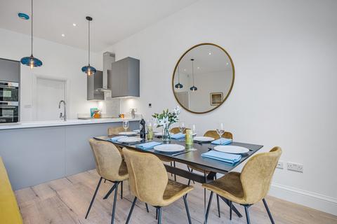 2a Talbot Road, Carshalton, SM5 3BS