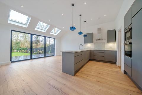 2a Talbot Road, Carshalton, SM5 3BS