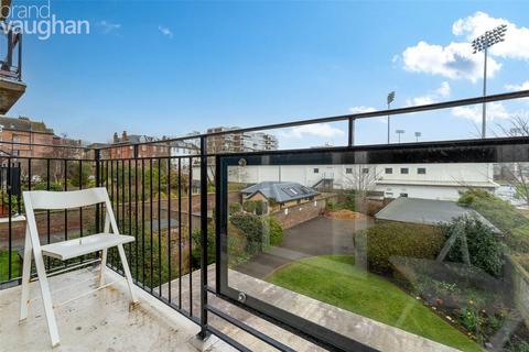 2 bedroom flat for sale, Wilbury Road, Hove, East Sussex, BN3