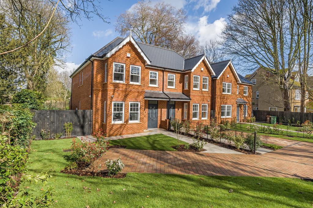 Talbot Road, Carshalton 4 bed semidetached house for sale £995,000