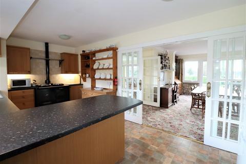4 bedroom detached bungalow for sale - Thorpe Lane, Tealby, Market Rasen