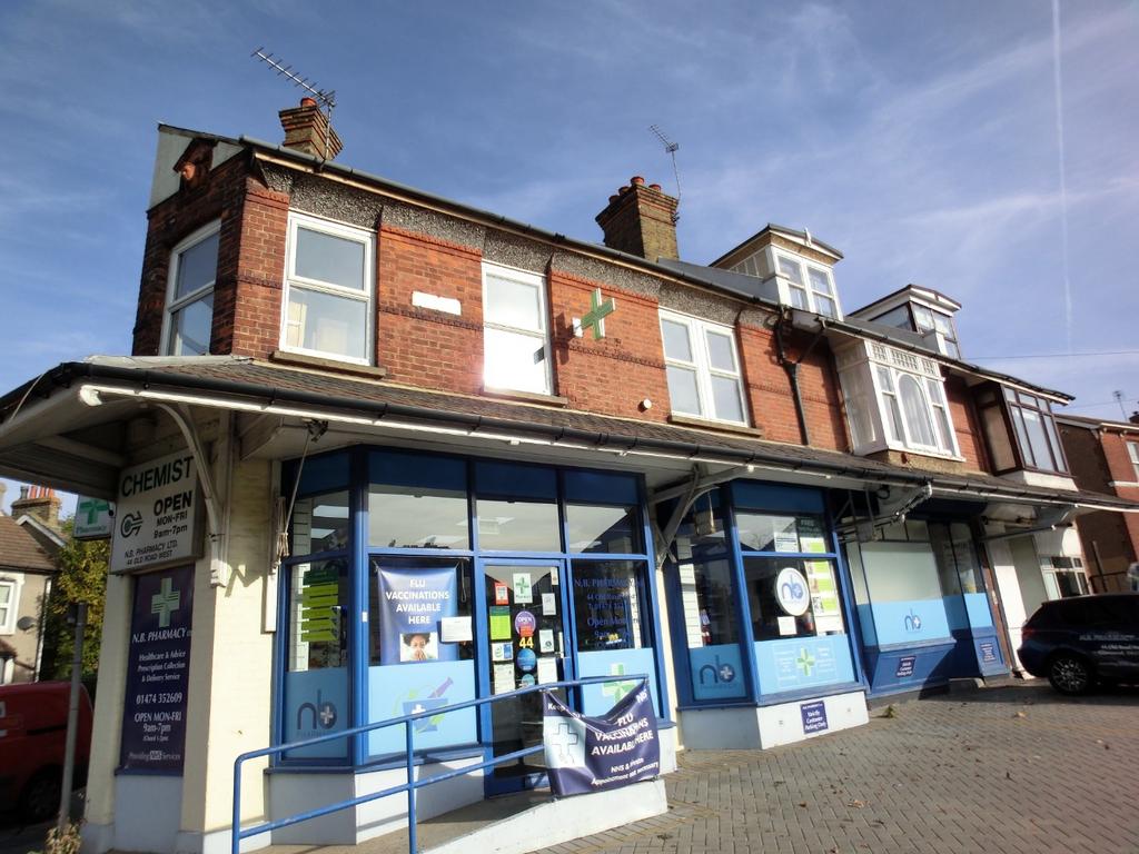 Old Road West, Gravesend, Kent, DA11 0LJ 3 bed apartment £1,100 pcm