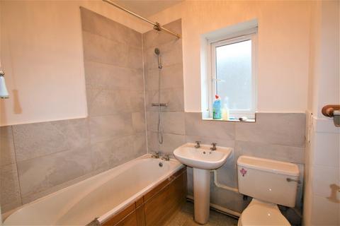 1 bedroom semi-detached house for sale, Colnbrook