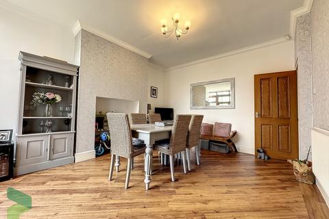 14 Davenham Road, Darwen, BB3 1HU