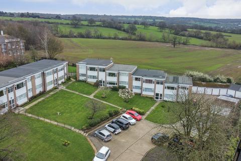 2 bedroom apartment for sale - Bower Court, Epping