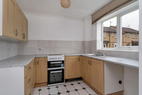 2 bedroom terraced house to rent, Lansdowne Walk, Peterborough, PE2