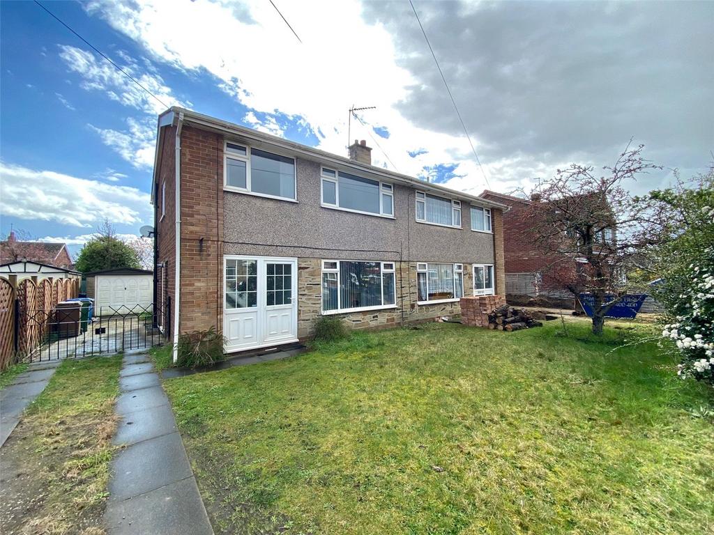 Beech Road, Elloughton, Brough, East Yorkshire, HU15 3 bed semi ...