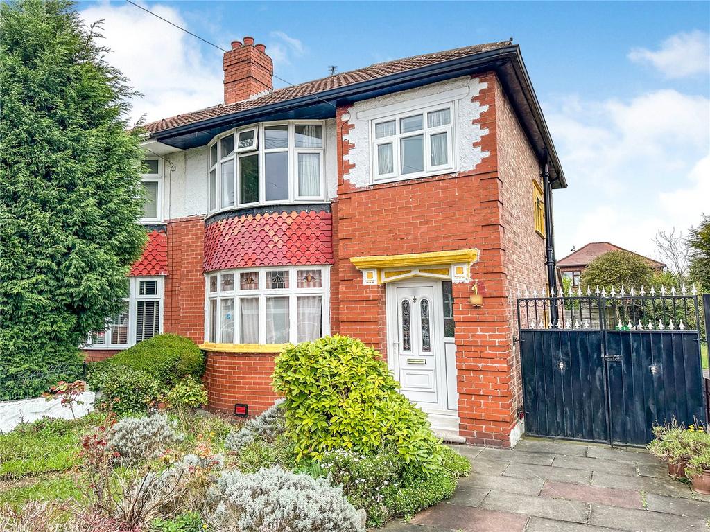 Whitebrook Road, Manchester, Greater Manchester, M14 3 bed semi ...