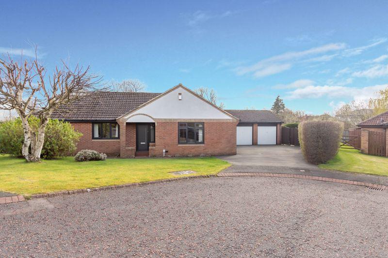Sinderby Close, Whitebridge Park... 3 bed detached bungalow £550,000