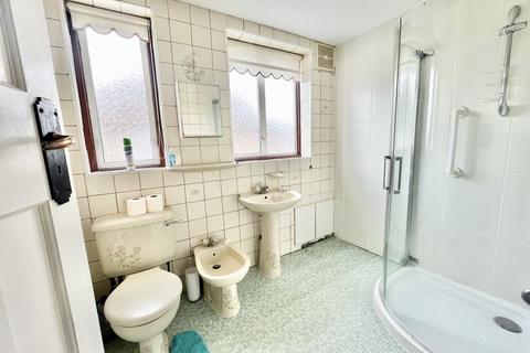41 Valentine Avenue, Bexley, DA5 3HF