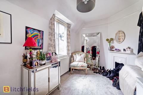 2 bedroom semi-detached house for sale, Hogarth Hill, Hampstead Garden Suburb, NW11