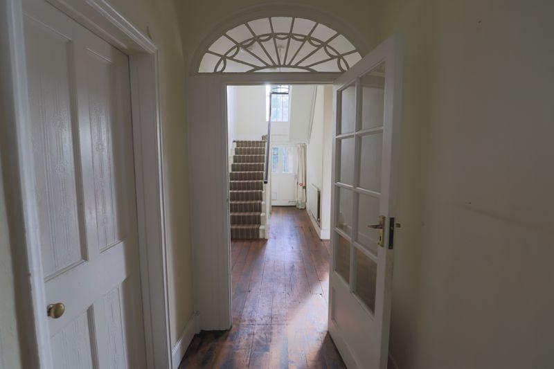 Entrance/ inner hall
