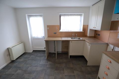 2 bedroom terraced house to rent, Water Lane, Exeter